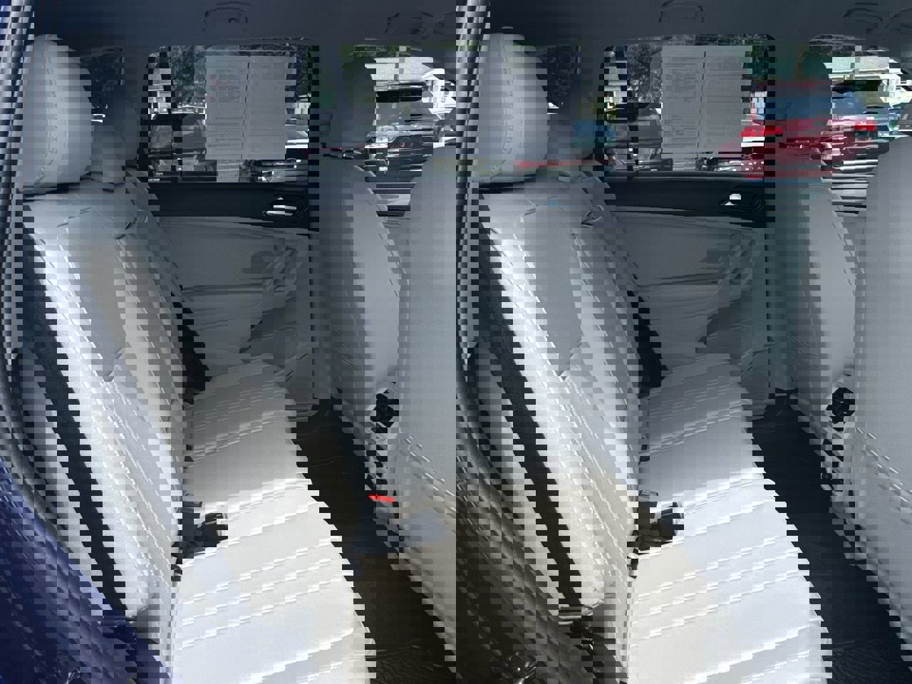 Used 2023 Volkswagen Tiguan SE image 21