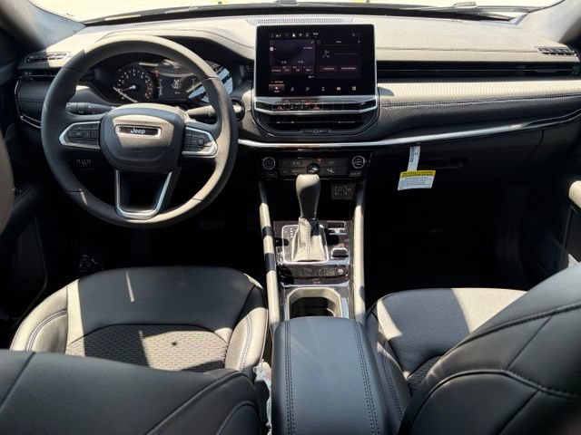 New 2026 Jeep Compass Latitude AWD/4WD image 31