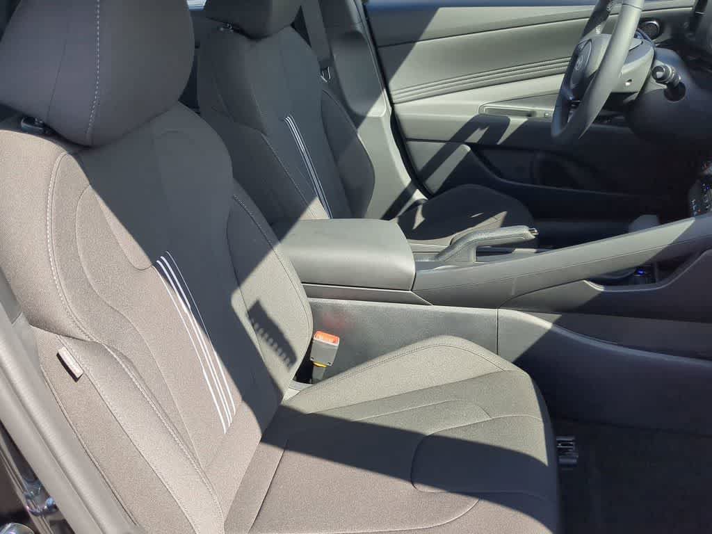 New 2026 Hyundai Elantra Sport FWD image 22