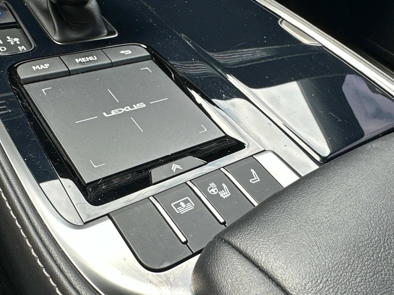 Used 2021 Lexus LS 500 F Sport w/ Accessory Package (Z2) RWD image 26