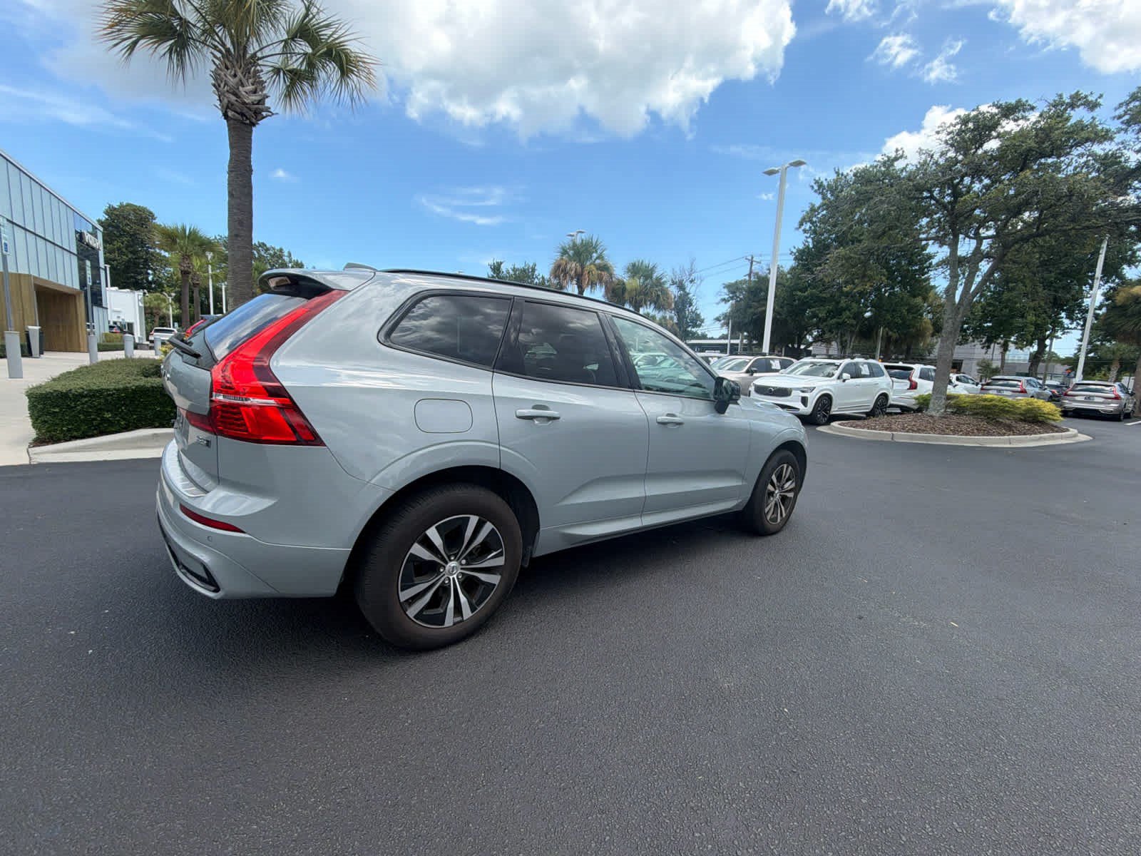 Certified 2024 Volvo XC60 B5 Core w/ Protection Package Premier AWD/4WD image 56
