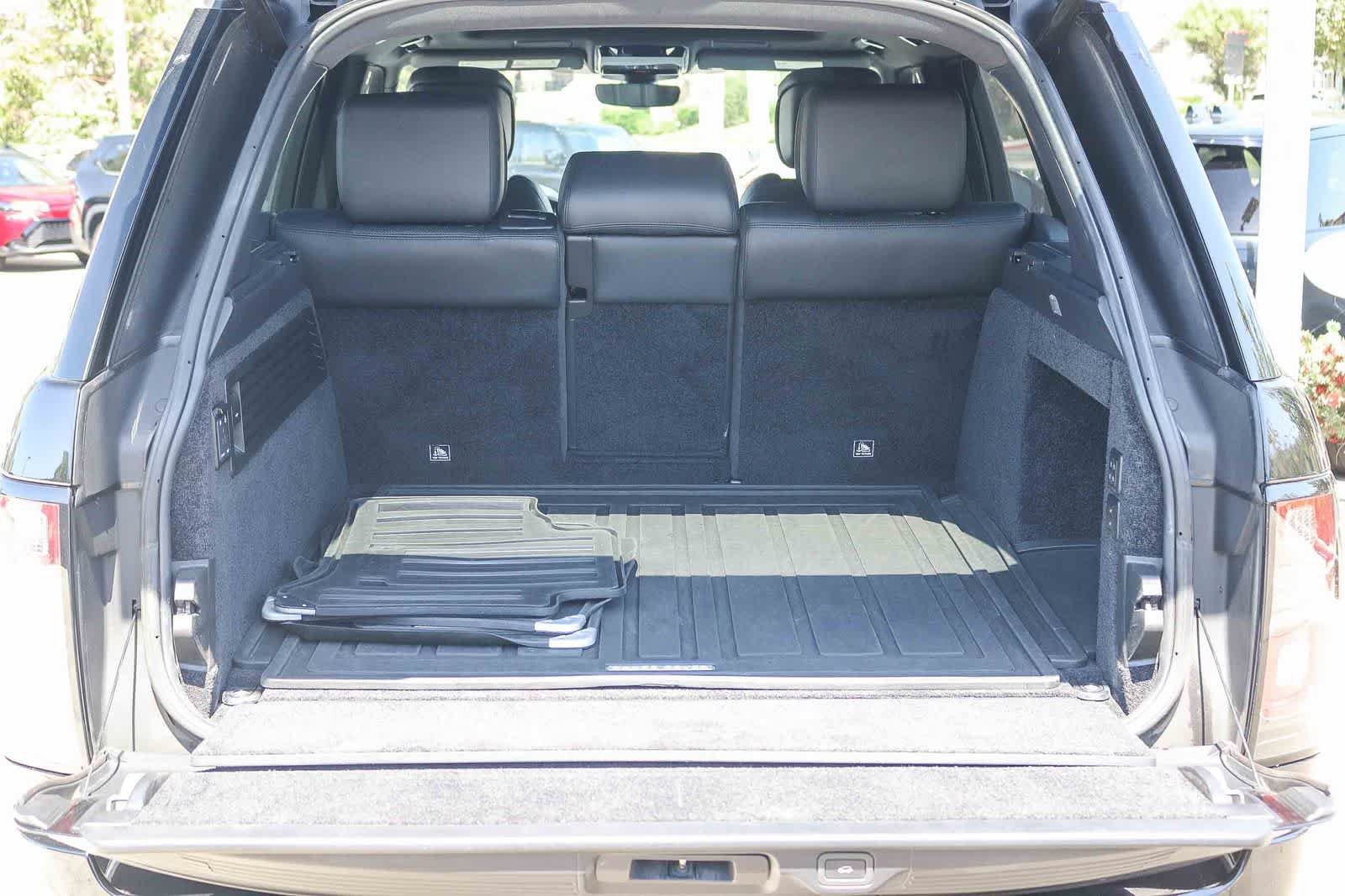 Used 2020 Land Rover Range Rover HSE AWD/4WD image 23