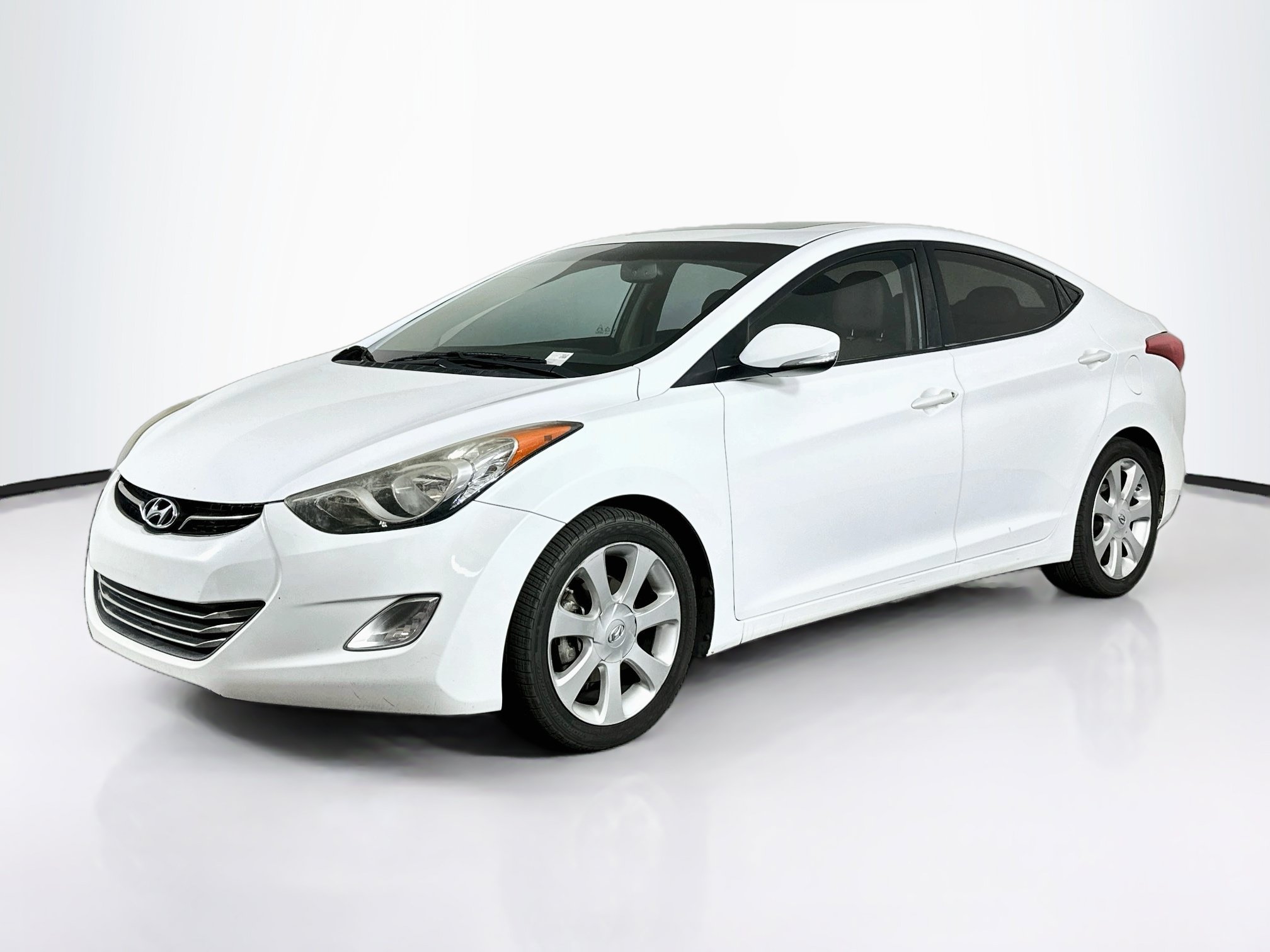 Used 2013 Hyundai Elantra Limited FWD image 3