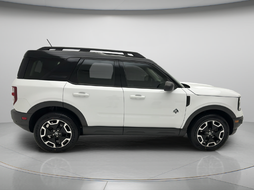 Used 2022 Ford Bronco Sport Outer Banks AWD/4WD image 4