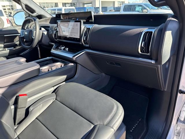 New 2026 Ford Expedition Platinum w/ Stealth Performance Package AWD/4WD image 16