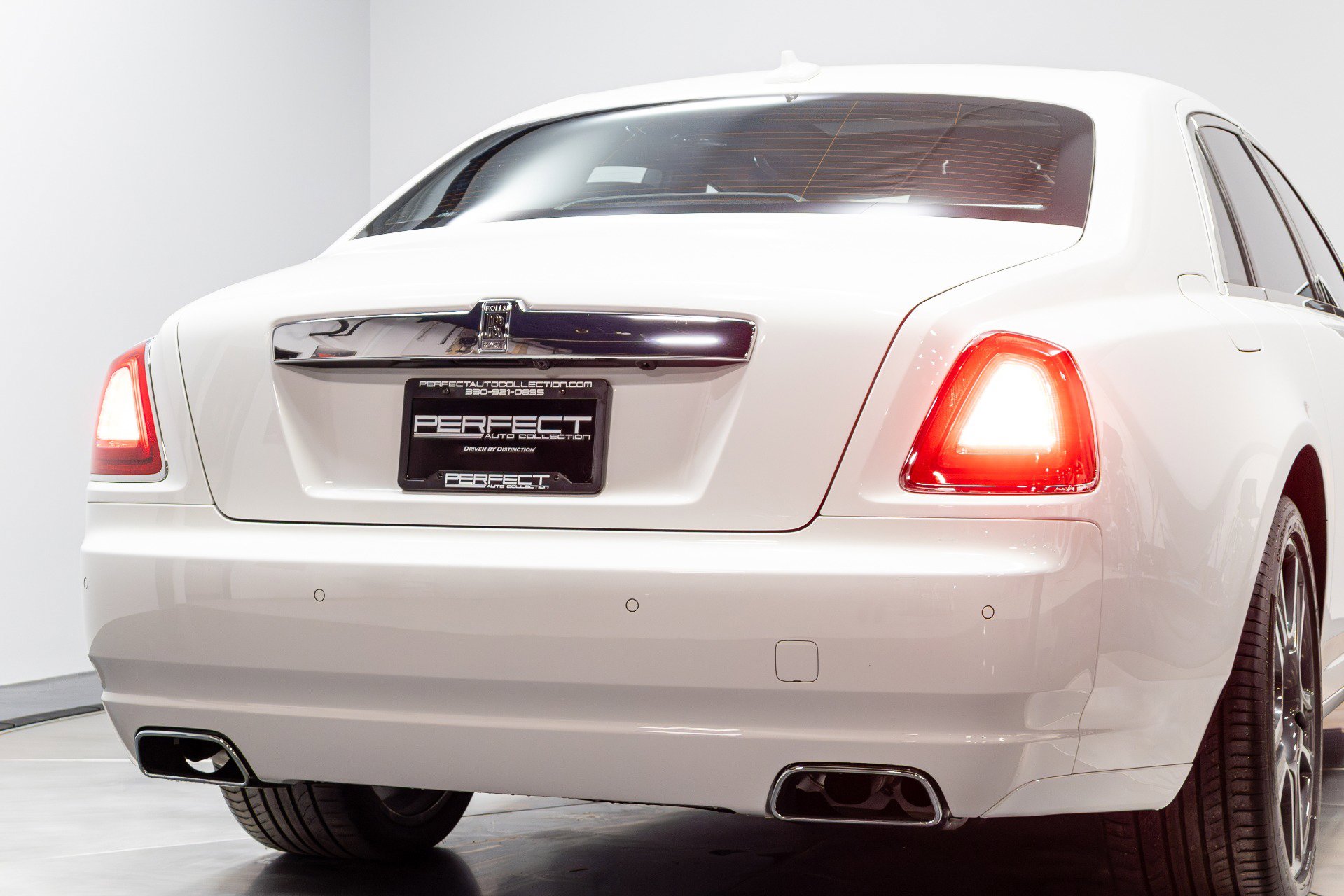 Used 2016 Rolls-Royce Ghost image 98