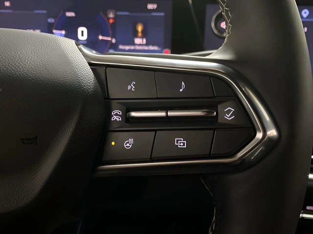 Used 2024 Chevrolet Equinox EV LT FWD image 32