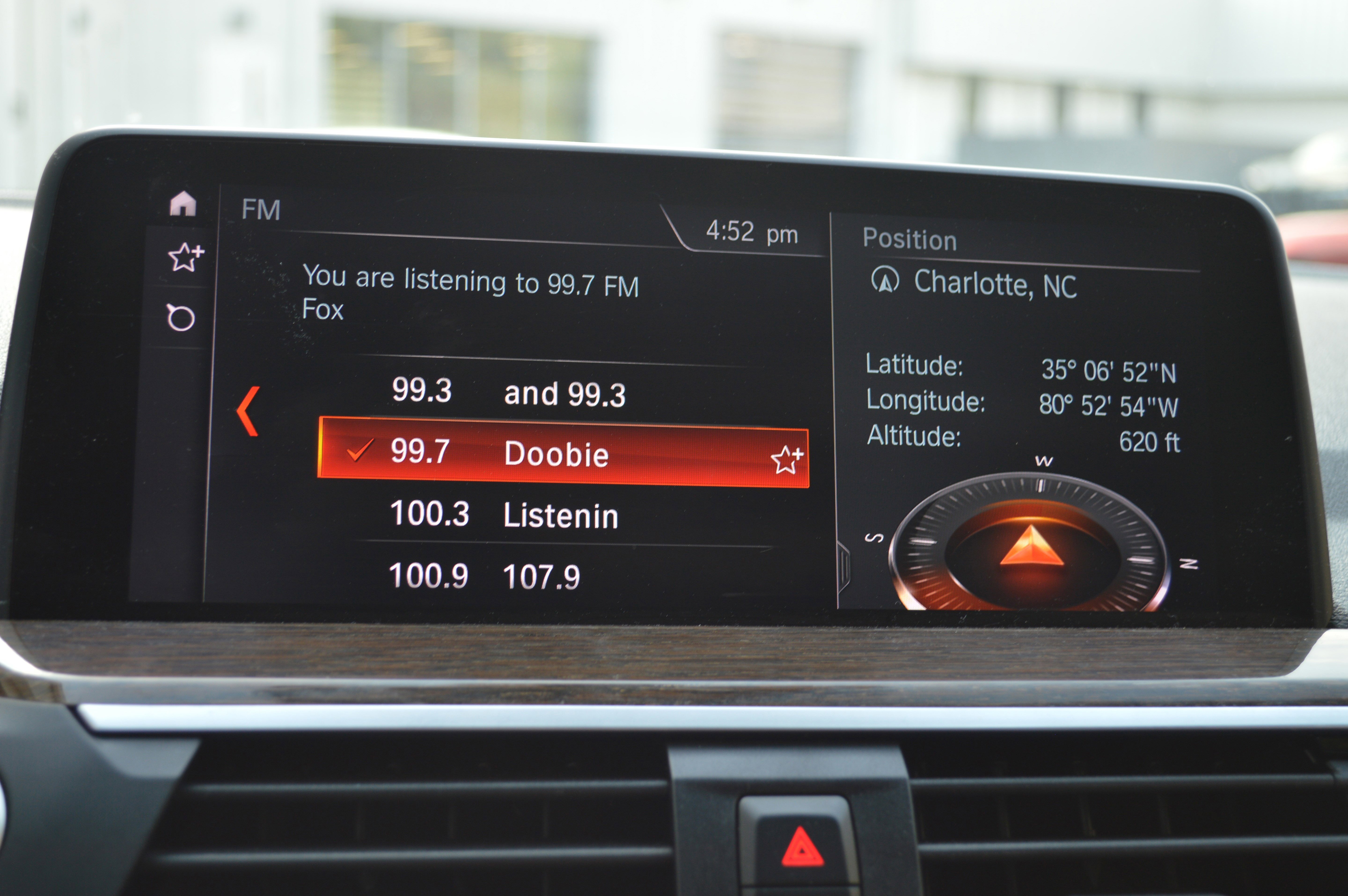 Used 2019 BMW X4 xDrive30i w/ Driving Assistance Package image 19