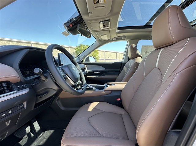 New 2026 Toyota Grand Highlander Platinum image 26