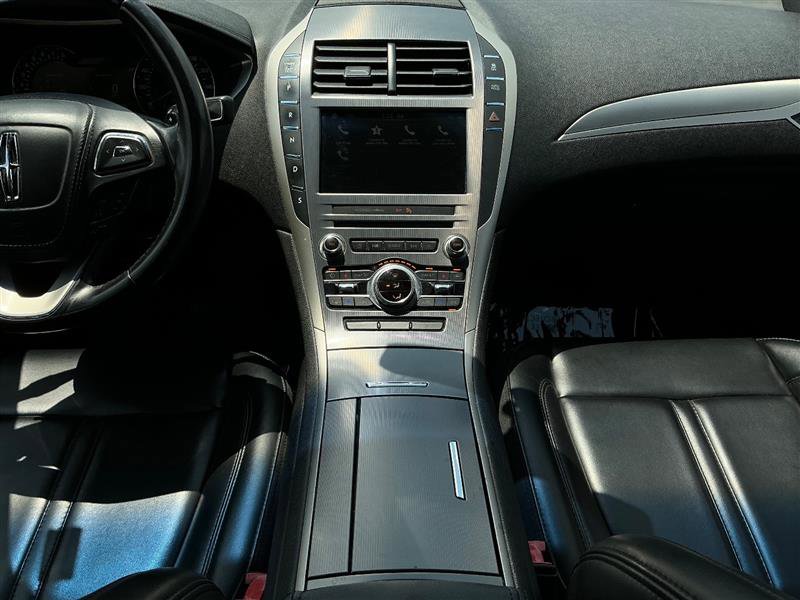 Used 2017 Lincoln MKZ Premiere image 26