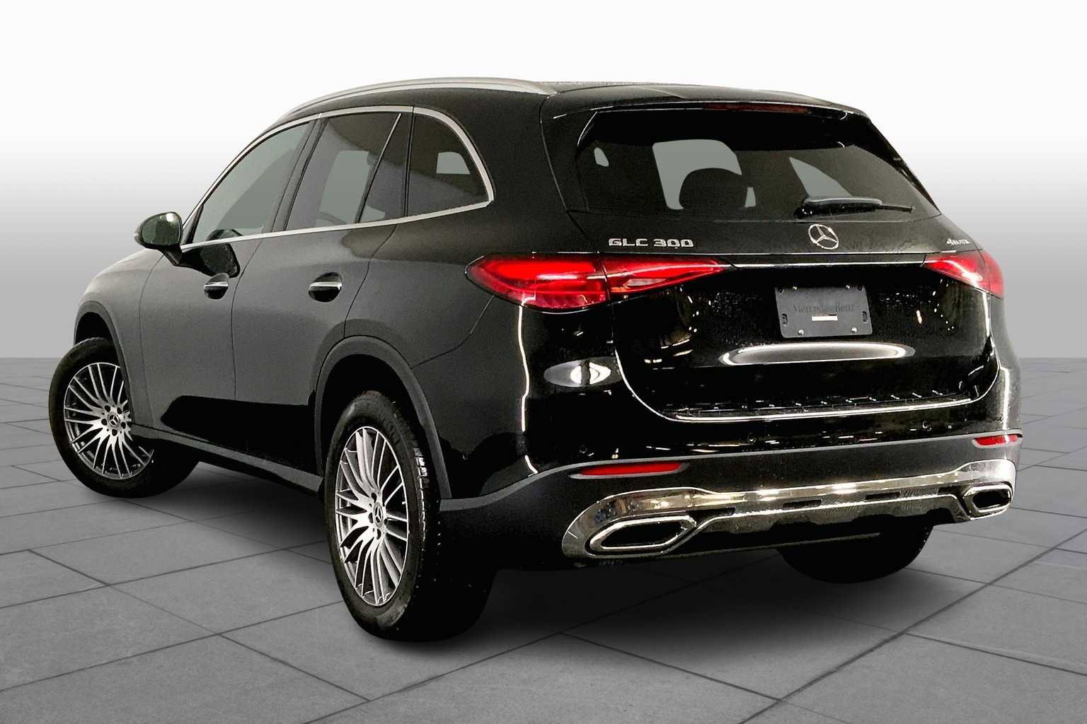 New 2025 Mercedes-Benz GLC 300 GLC 300 image 4