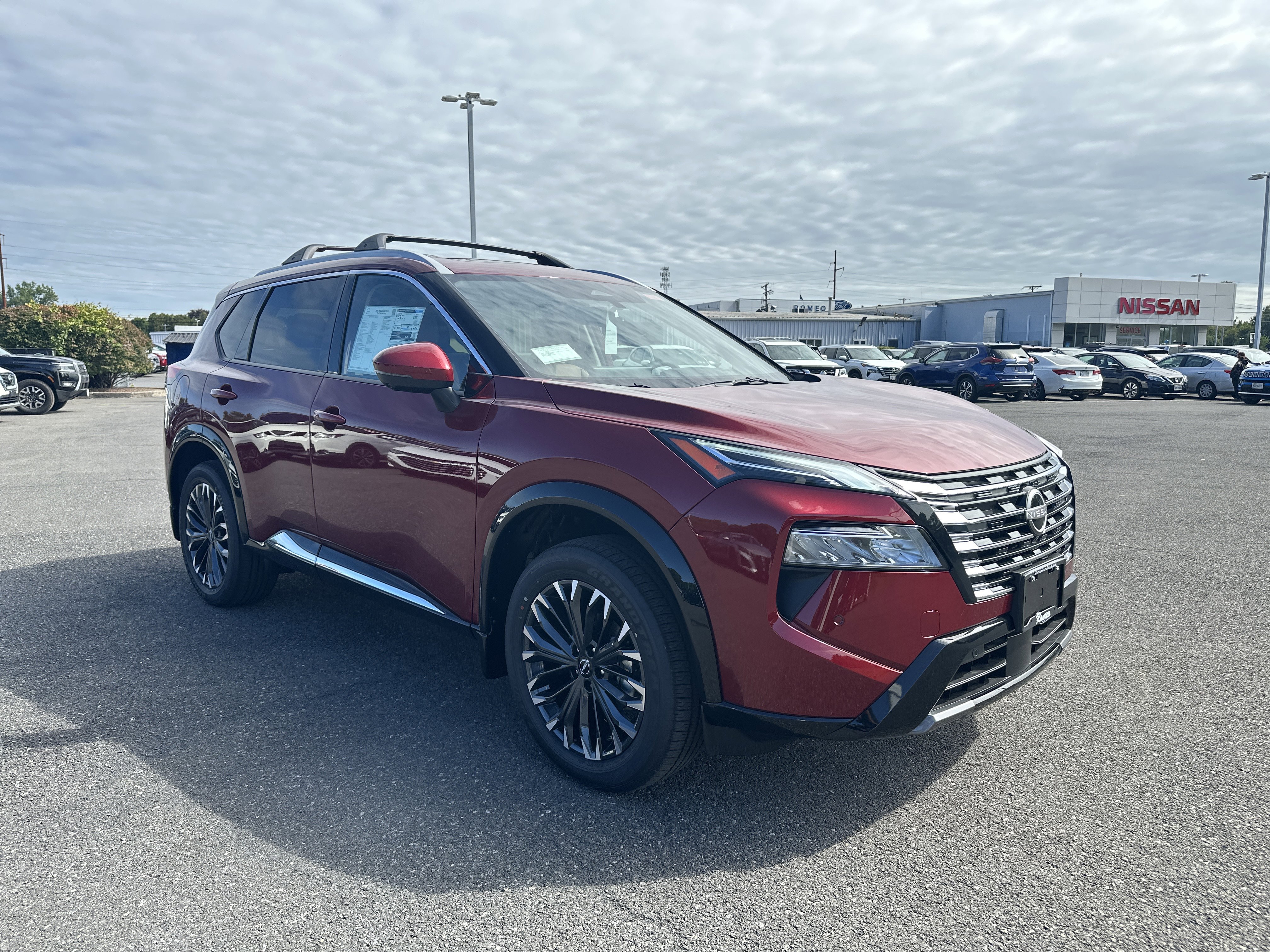 New 2026 Nissan Rogue Platinum w/ Platinum Premium Package image 3