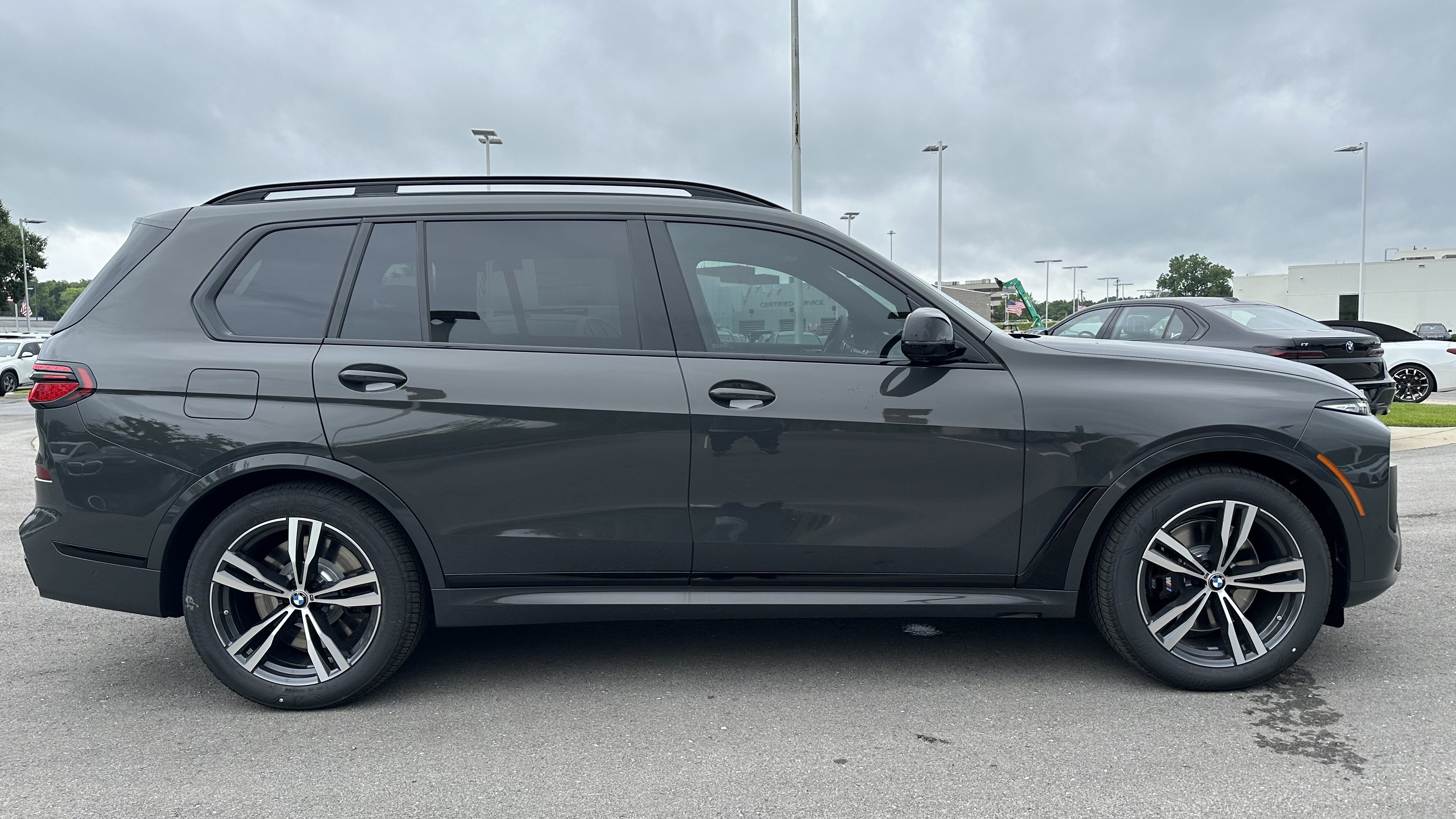 Used 2026 BMW X7 M60i AWD/4WD image 11