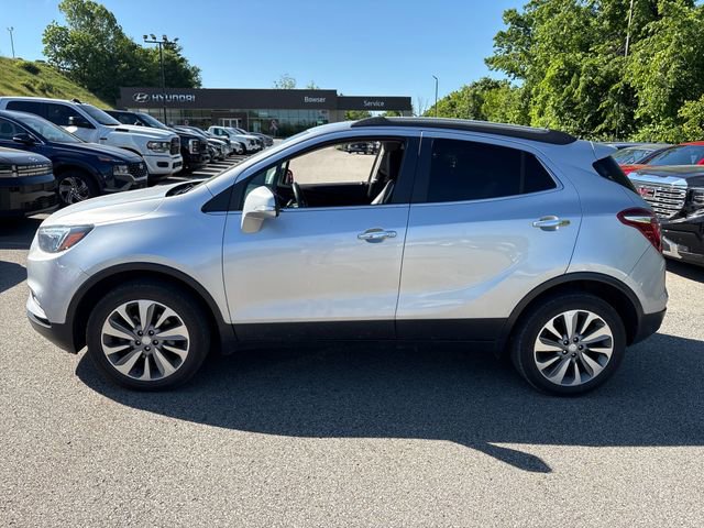 Used 2018 Buick Encore Preferred AWD/4WD image 2
