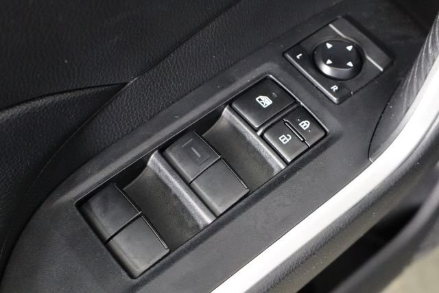Used 2020 Toyota RAV4 LE FWD image 20