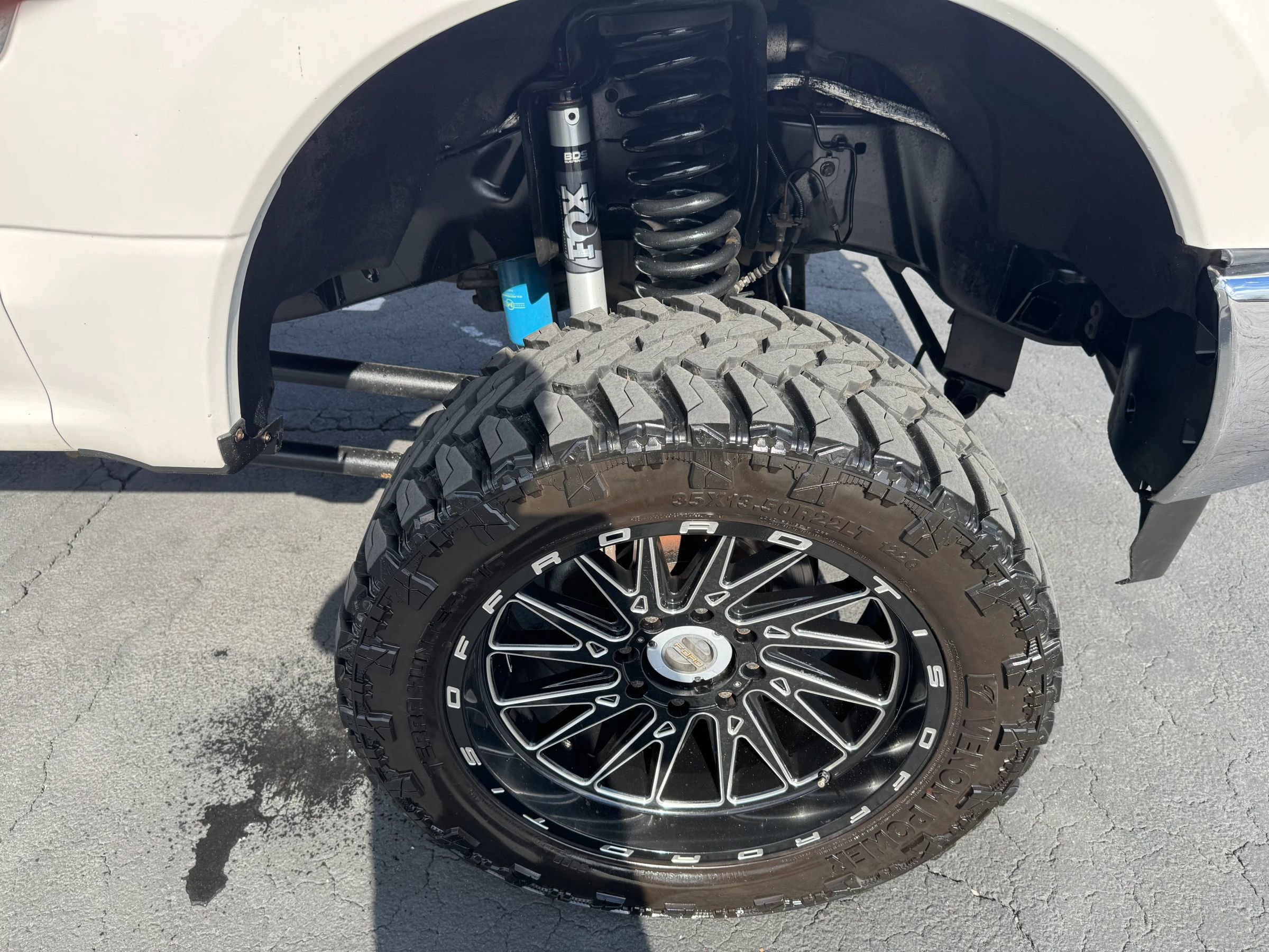 Used 2018 Ford F350 Lariat w/ Camper Package image 14