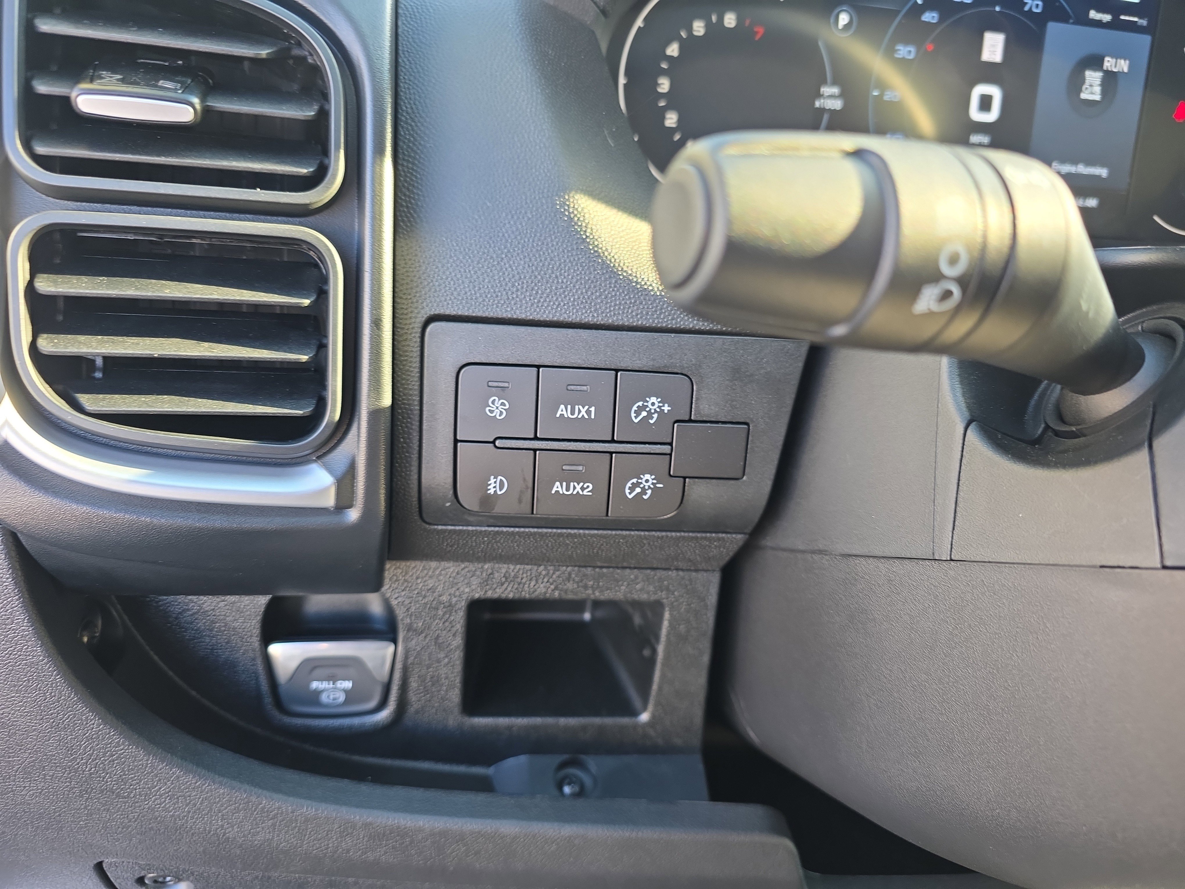 New 2026 RAM ProMaster 3500 w/ Quick Order Package 22G SLT image 8