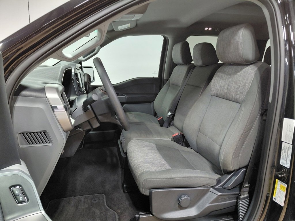 Used 2023 Ford F150 XLT w/ XTR Package image 3