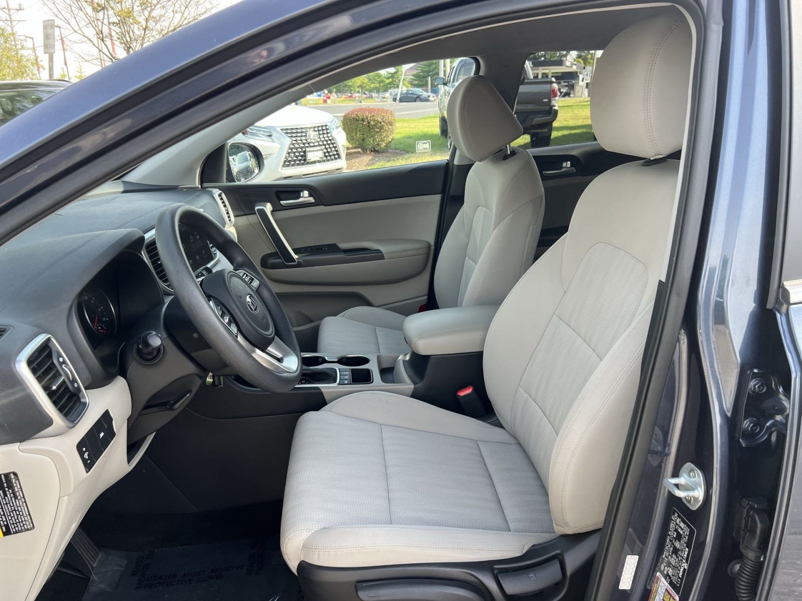 Used 2020 Kia Sportage LX AWD/4WD image 13