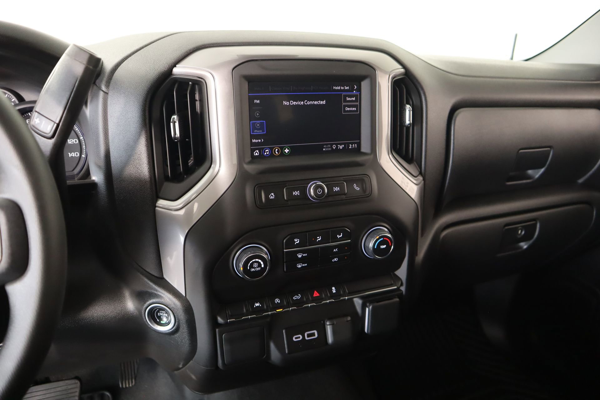 Used 2023 Chevrolet Silverado 1500 Custom image 5
