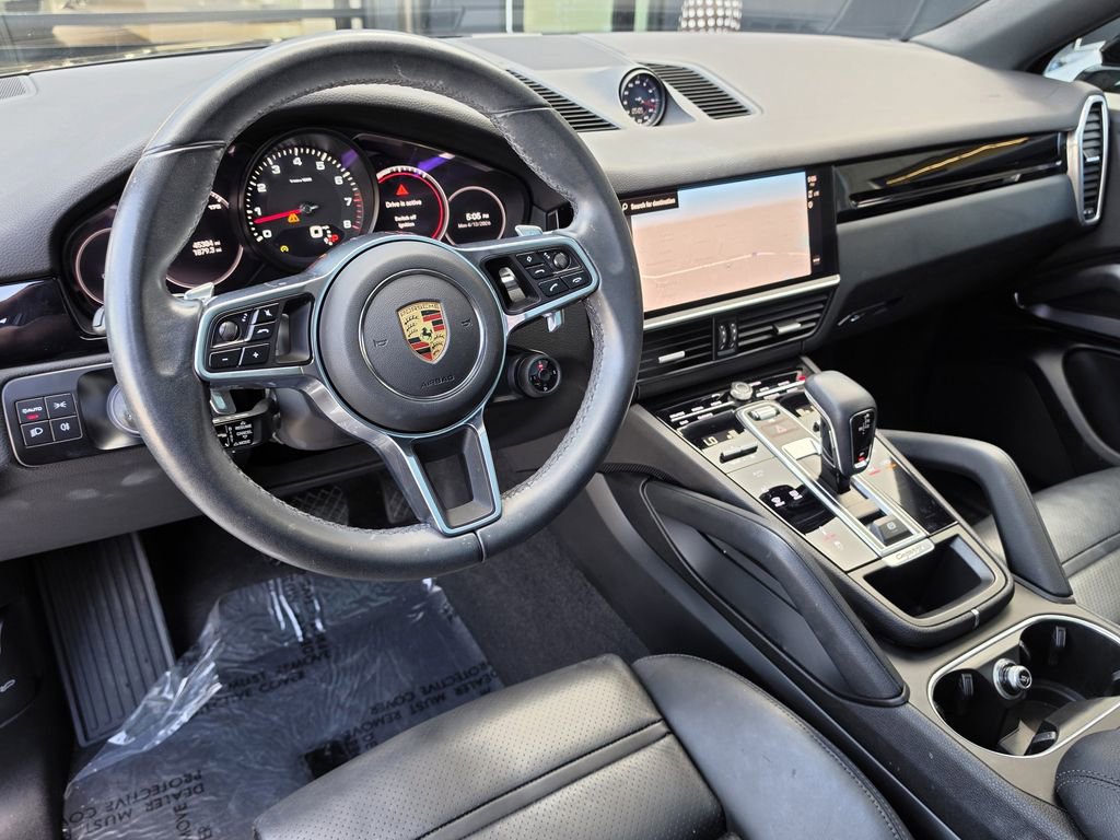 Certified 2023 Porsche Cayenne Coupe image 4