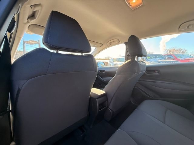 Used 2022 Toyota Corolla LE image 15