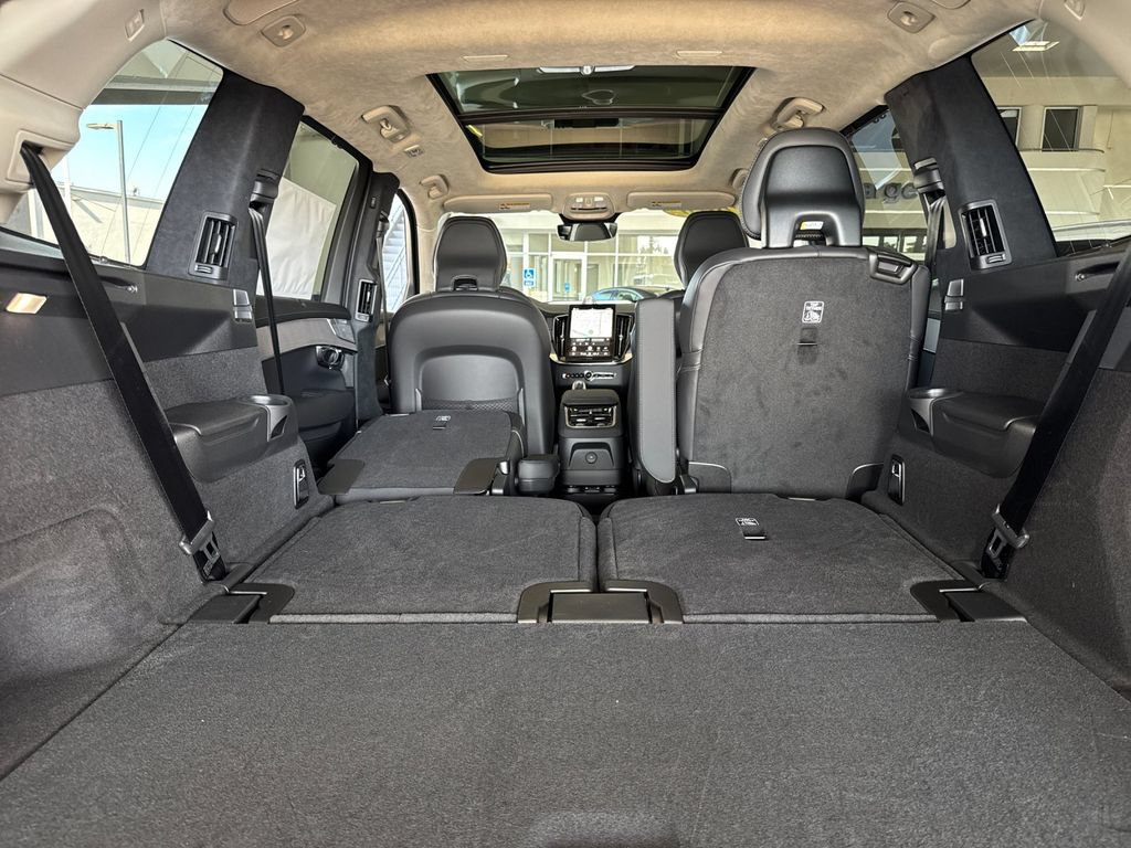 New 2026 Volvo XC90 T8 Ultra w/ Lounge Package AWD/4WD image 15