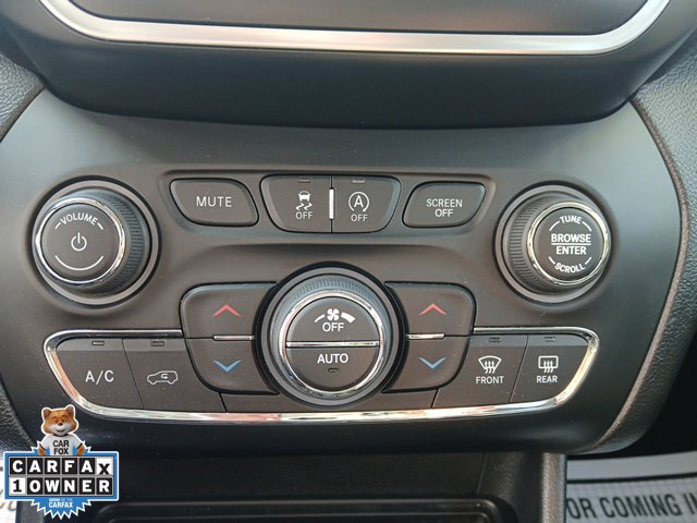 Used 2019 Jeep Cherokee Latitude Plus w/ Comfort/Convenience Group AWD/4WD image 29