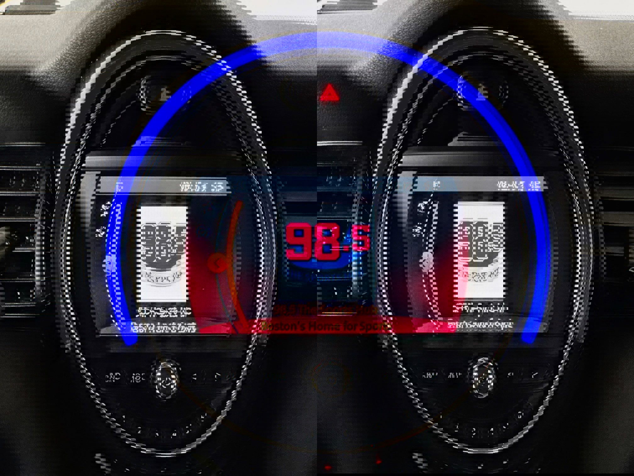 Used 2019 MINI Cooper 2-Door Hardtop image 26