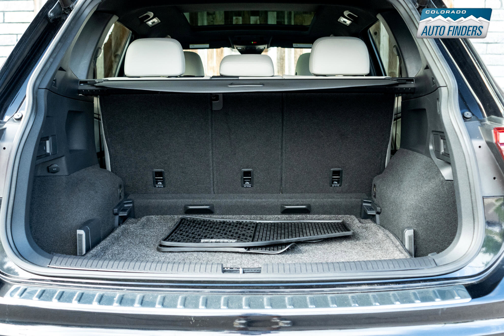 Used 2020 Volkswagen Tiguan SEL Premium R-Line image 26