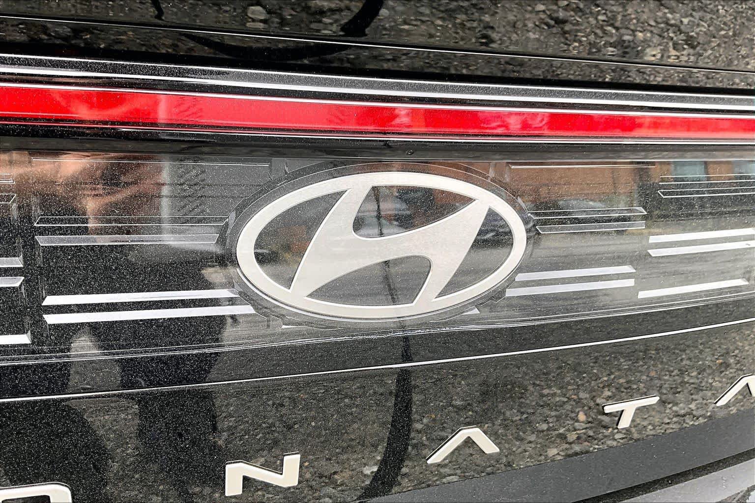 New 2026 Hyundai Sonata Limited FWD image 8