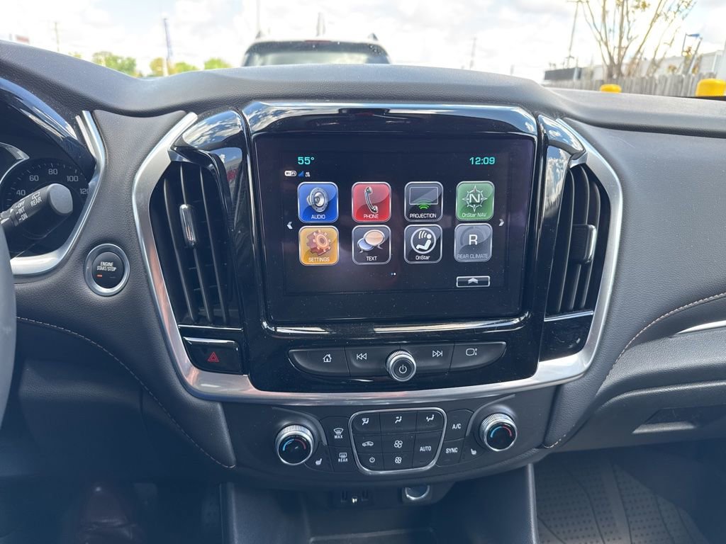 Used 2019 Chevrolet Traverse LT w/ LPO, Floor Liner Package AWD/4WD image 11