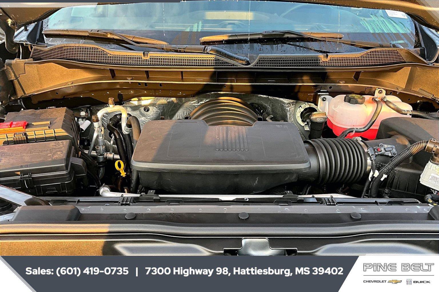 New 2026 Chevrolet Silverado 1500 Custom Trail Boss w/ LPO, Dark Essentials Package AWD/4WD image 9