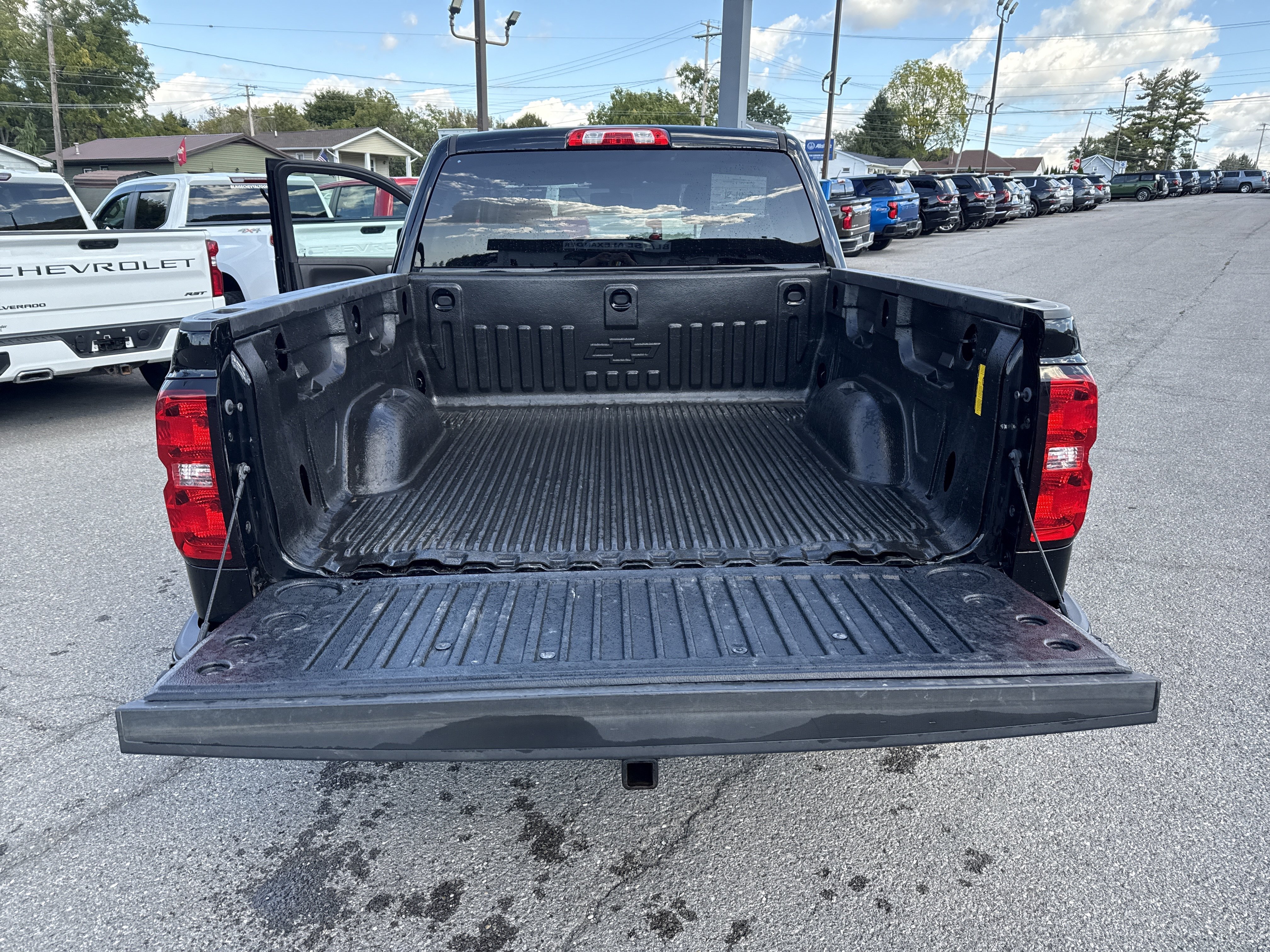 Used 2018 Chevrolet Silverado 1500 LT w/ All Star Edition AWD/4WD image 5
