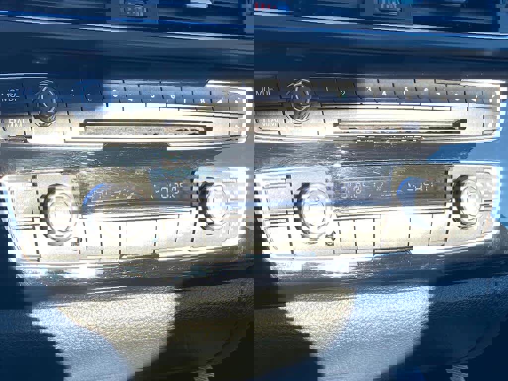 Used 2017 BMW 230i Coupe image 18