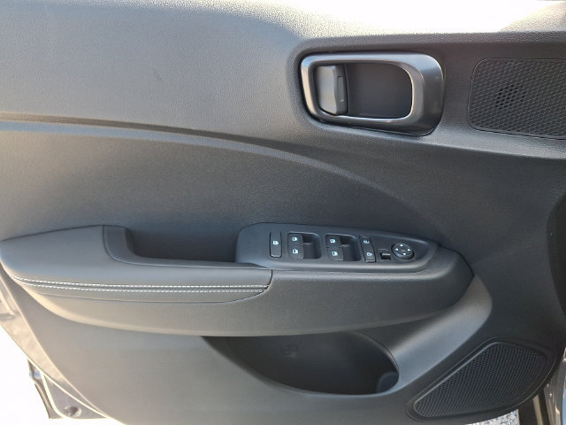 New 2026 Hyundai Venue SEL FWD image 9