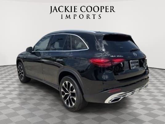 New 2025 Mercedes-Benz GLC 350e 4MATIC image 3