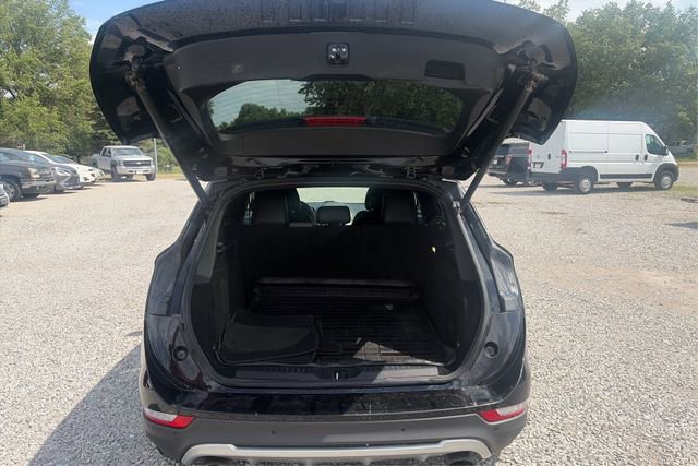 Used 2017 Lincoln MKC Premiere FWD image 12