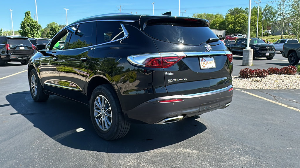 Used 2023 Buick Enclave Essence w/ LPO, Floor Liner Package AWD/4WD image 6