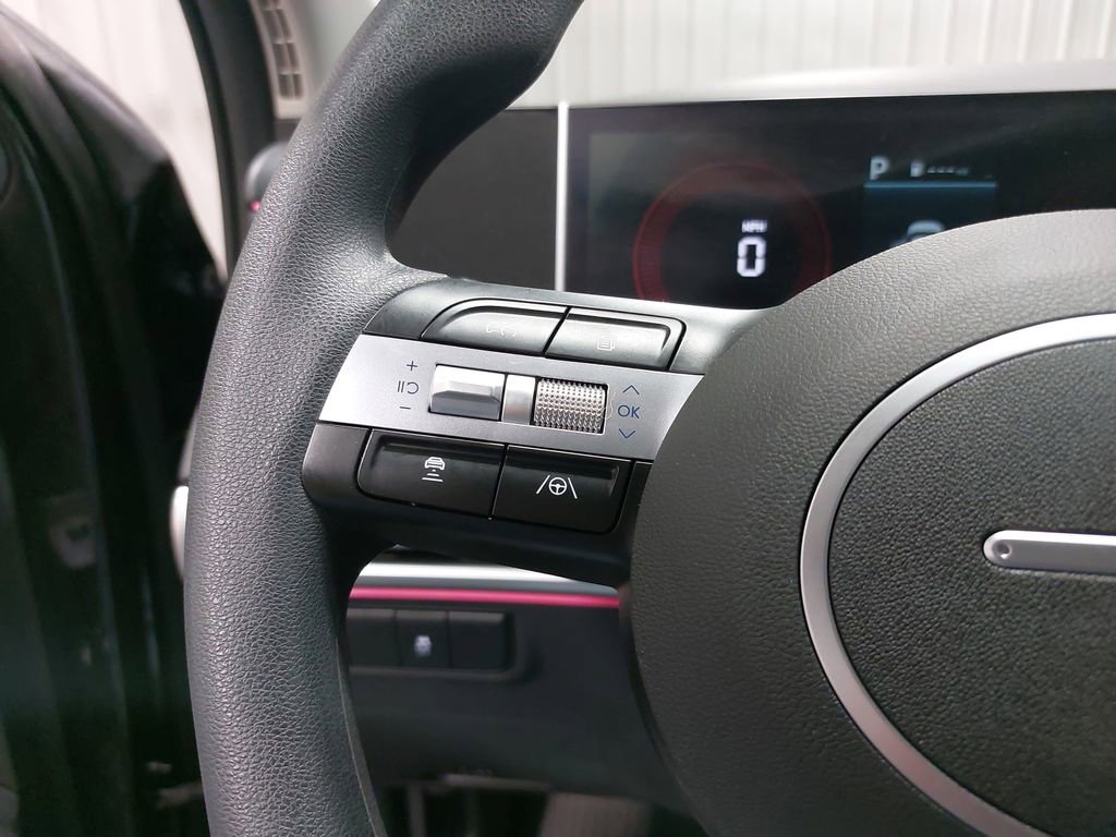 Certified 2025 Hyundai Tucson SE image 16