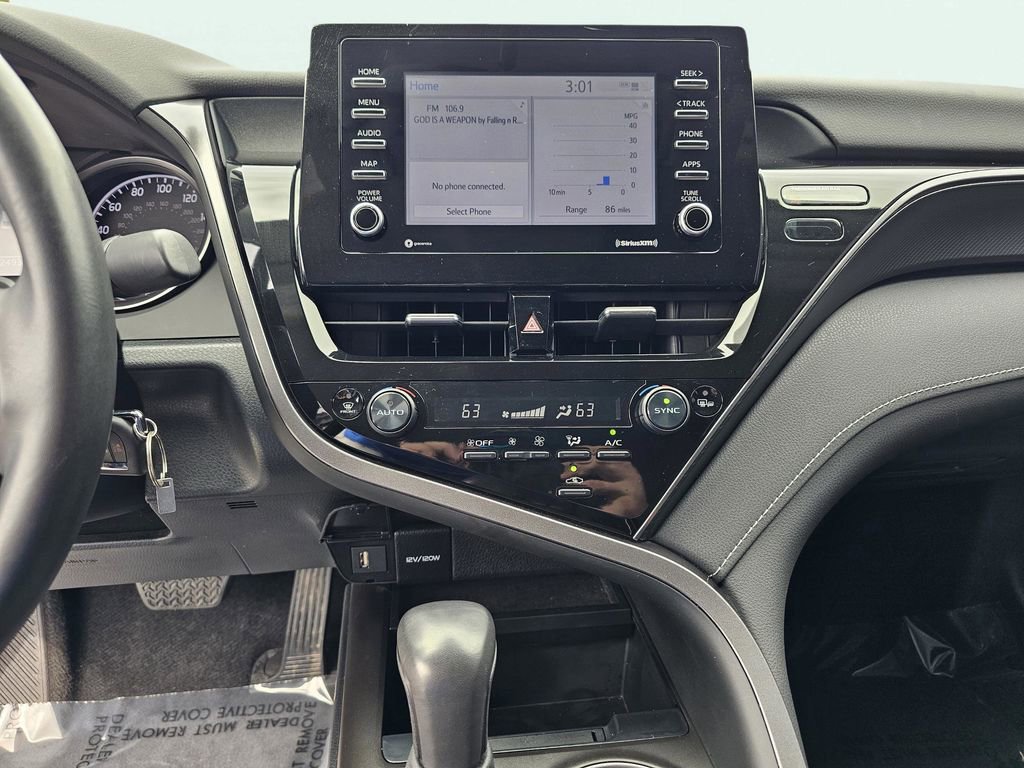 Used 2023 Toyota Camry SE image 23