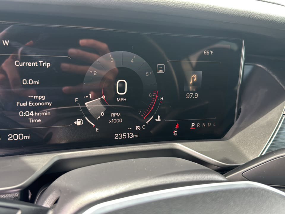 Used 2025 GMC Acadia Elevation FWD image 24