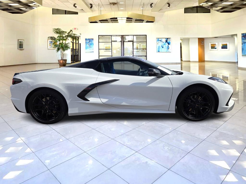 Used 2023 Chevrolet Corvette Stingray Premium Conv w/ Stealth Interior Trim Package image 8