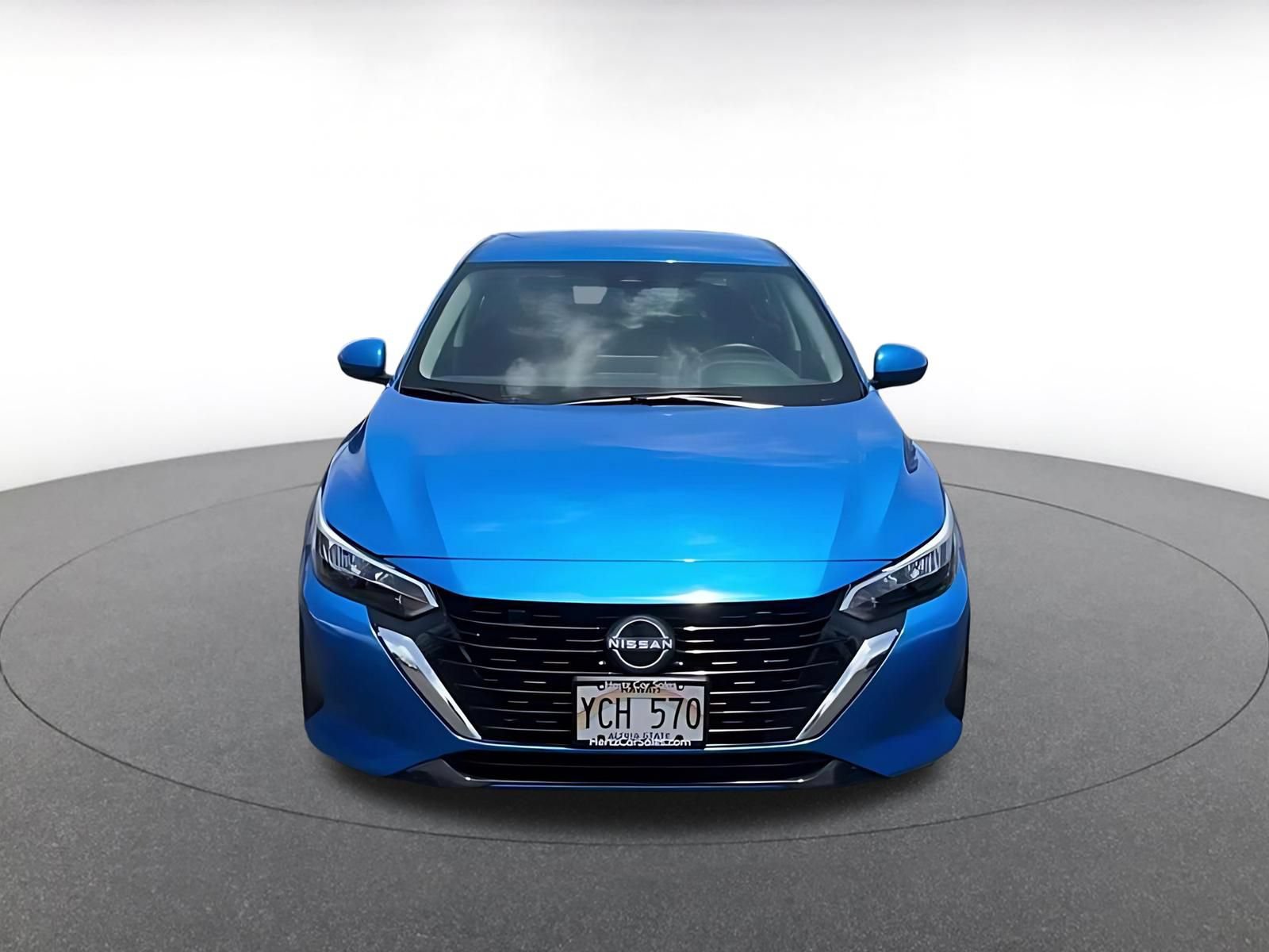 Used 2025 Nissan Sentra SV FWD image 4