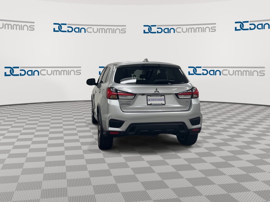 Used 2024 Mitsubishi Outlander Sport SE AWD/4WD image 7