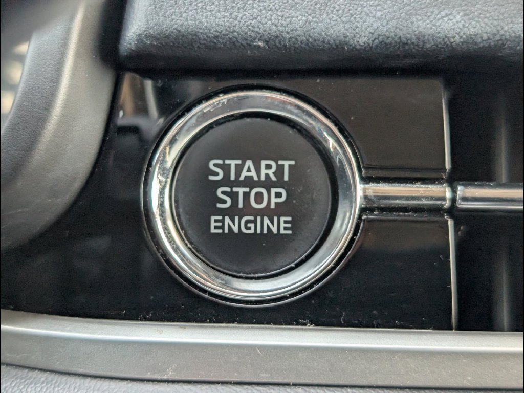 Used 2022 Mitsubishi Outlander SE AWD/4WD image 8