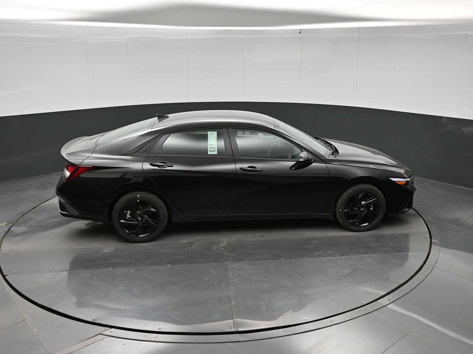 New 2026 Hyundai Elantra Sport FWD image 30