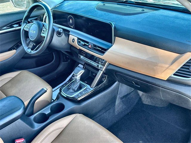 Used 2024 Kia Seltos EX image 23