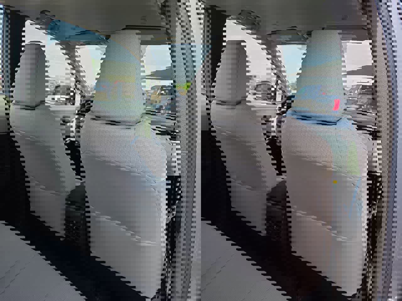 New 2026 Toyota Corolla Cross L image 16