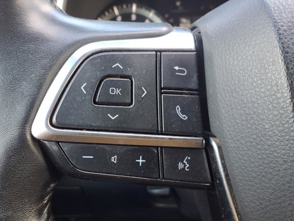 Used 2021 Toyota Highlander XSE image 24